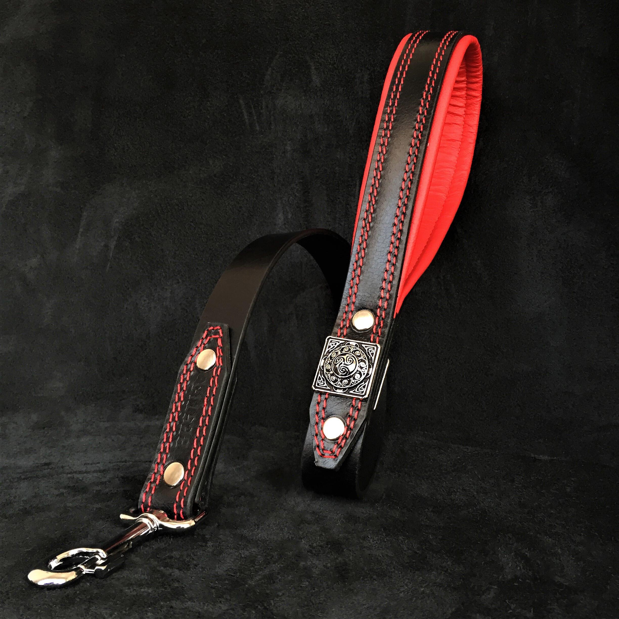 The "Eros" Dog leash black & red