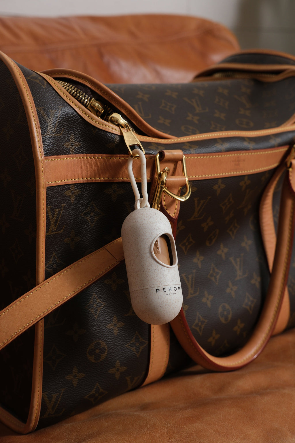 Poop Dispenser & Bags.